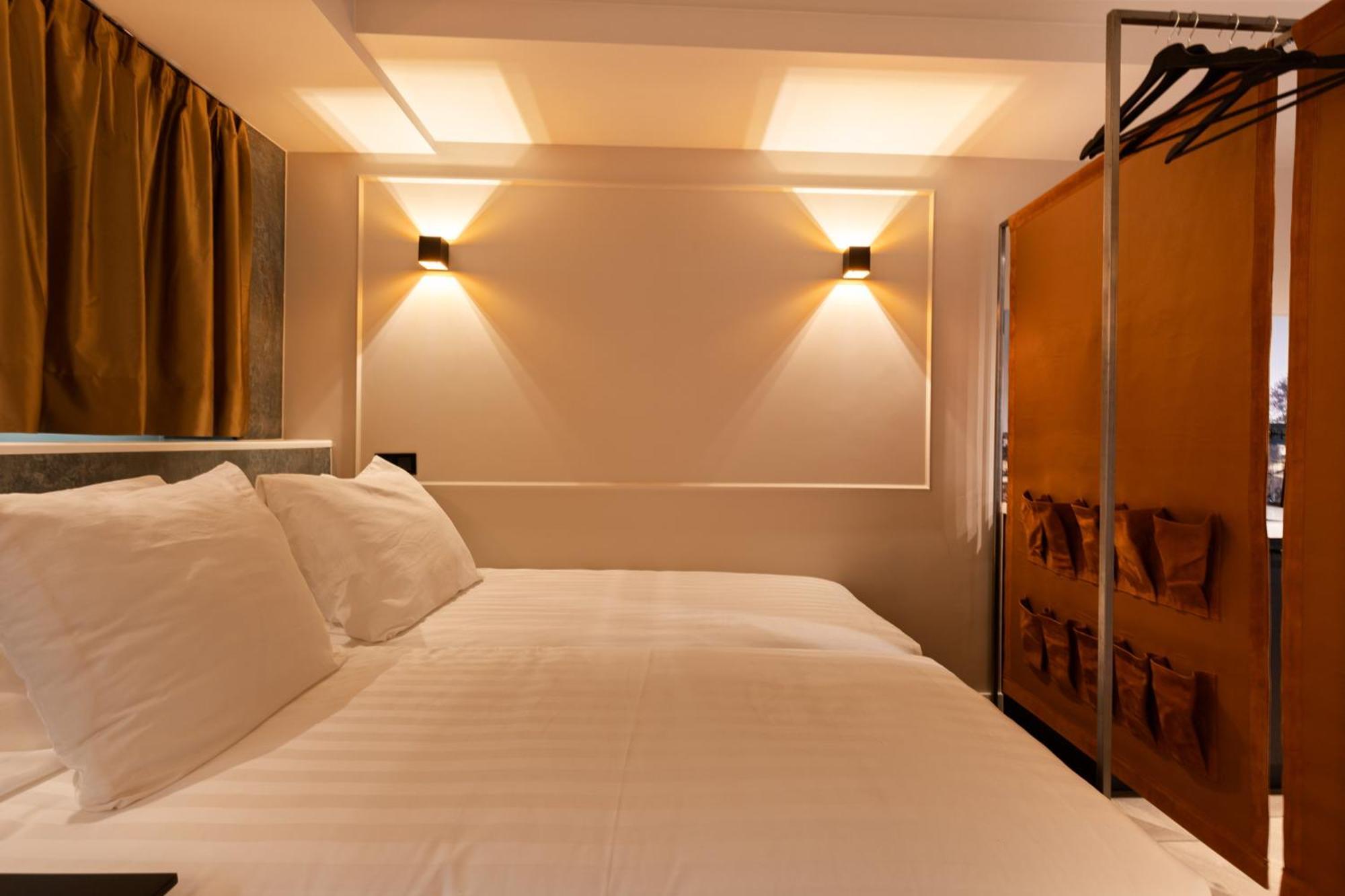 Midtown Hotel Royal Room Амстердам Екстериор снимка