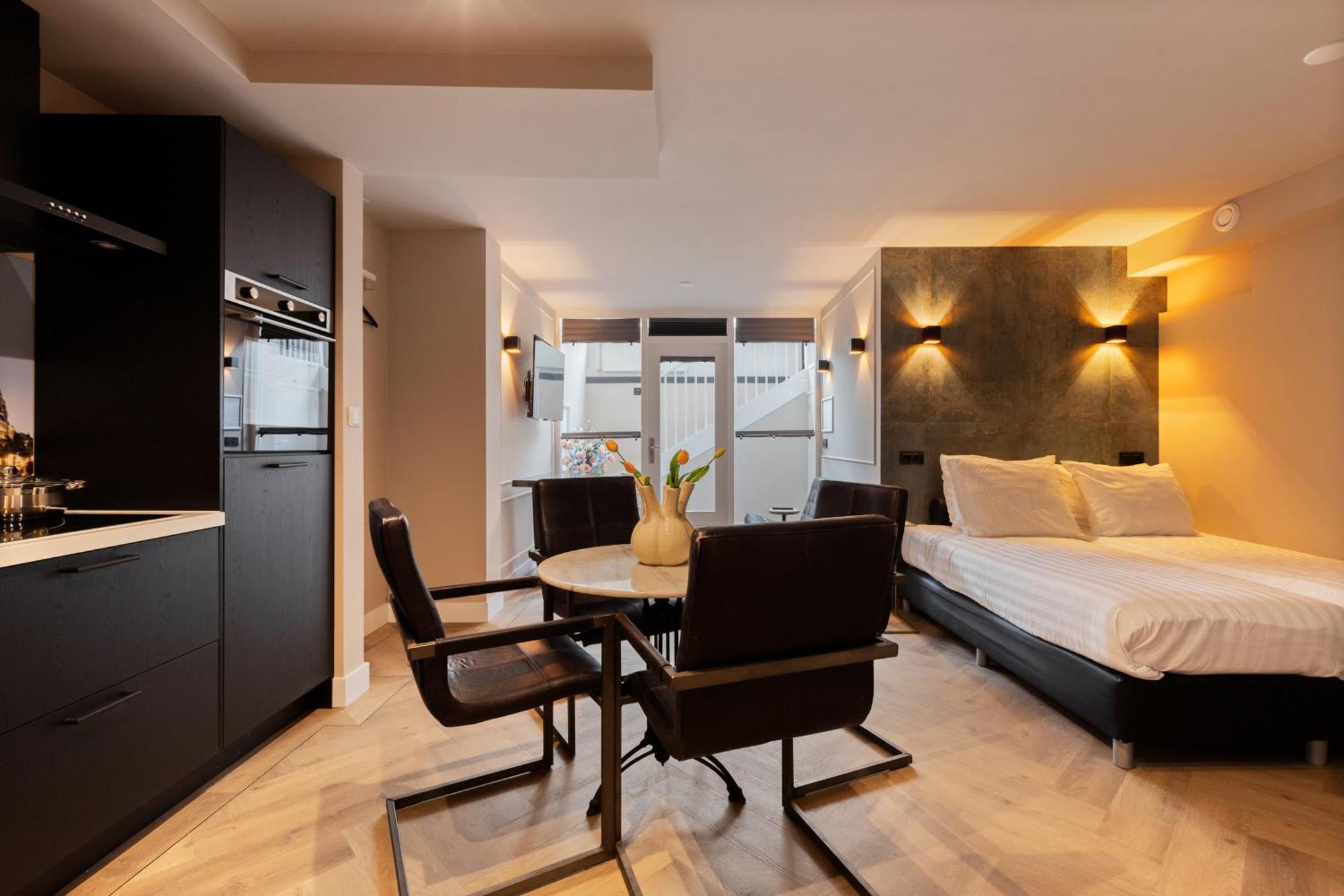 Midtown Hotel Royal Room Амстердам Екстериор снимка