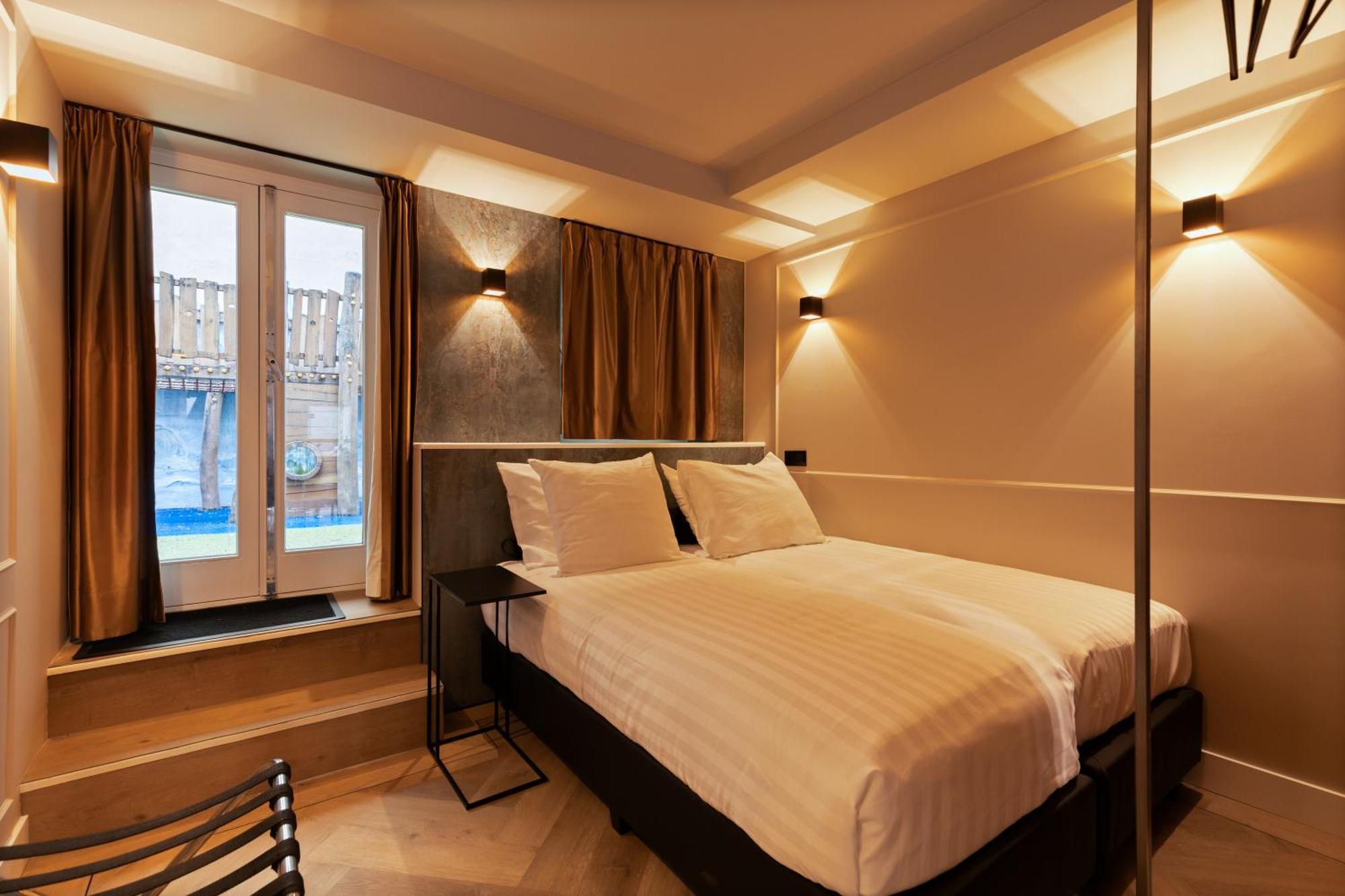 Midtown Hotel Royal Room Амстердам Екстериор снимка